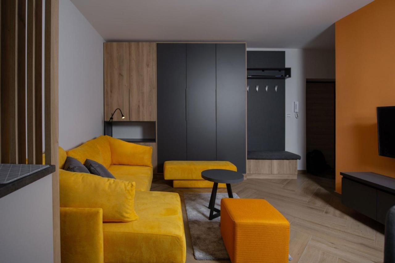 Republic Square Apartment - With Garage Novi Sad Dış mekan fotoğraf